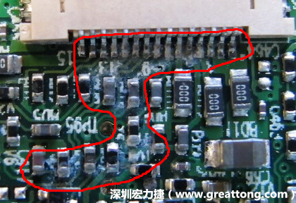 電路板疑似腐蝕氧化，懷疑電流異常過(guò)熱造成