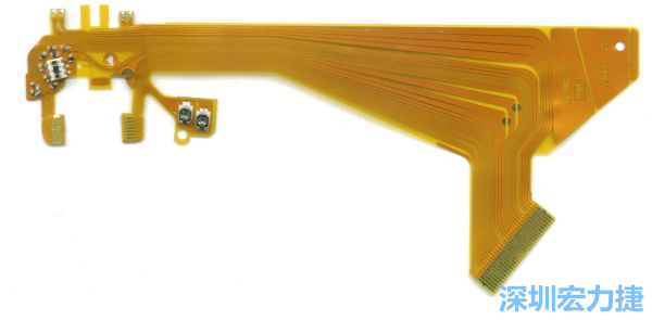針對消費性電子產(chǎn)品的外型設(shè)計，F(xiàn)PC可以做任意形狀的適應(yīng)性線路設(shè)計。